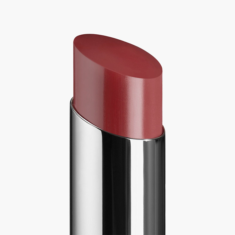 le-rouge-a-levres-hydratant-et-flupant-longue-duree-couleur-et-luminosite-intense