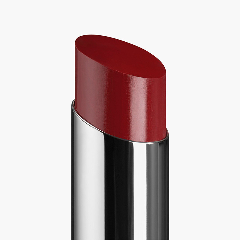 le-rouge-a-levres-hydratant-et-flupant-longue-duree-couleur-et-luminosite-intense