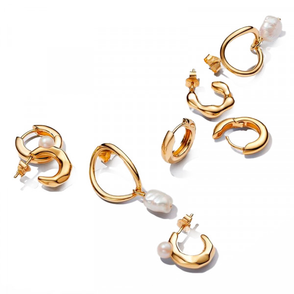 organic-shape-hoop-earrings-with-freshwater-cultured-pearl-263261c01