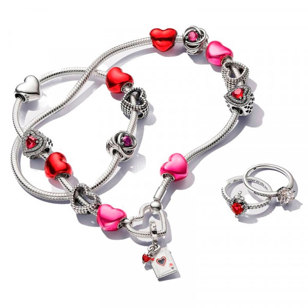 charm-colgante-doble-reina-de-corazones-villanos-de-disney-793420c01