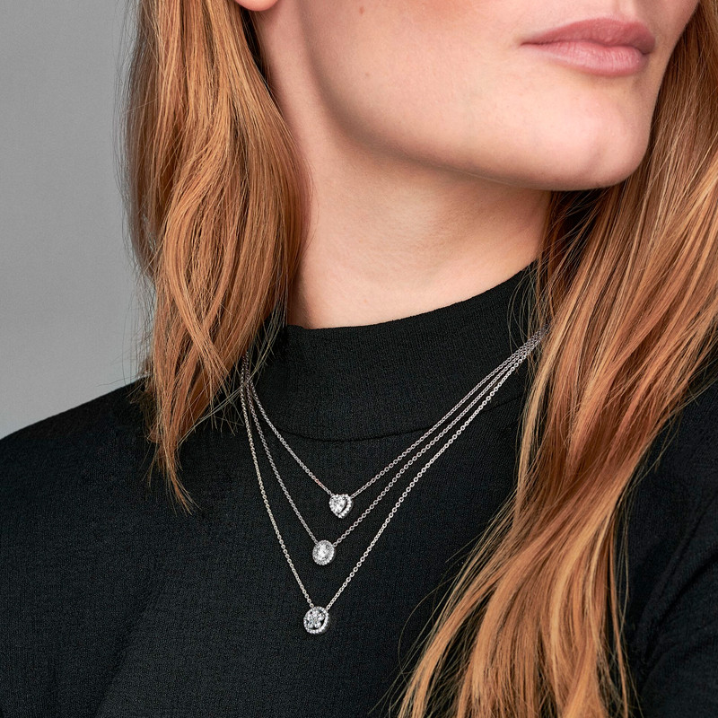 Pandora Collar de corazón en relieve 398425C01