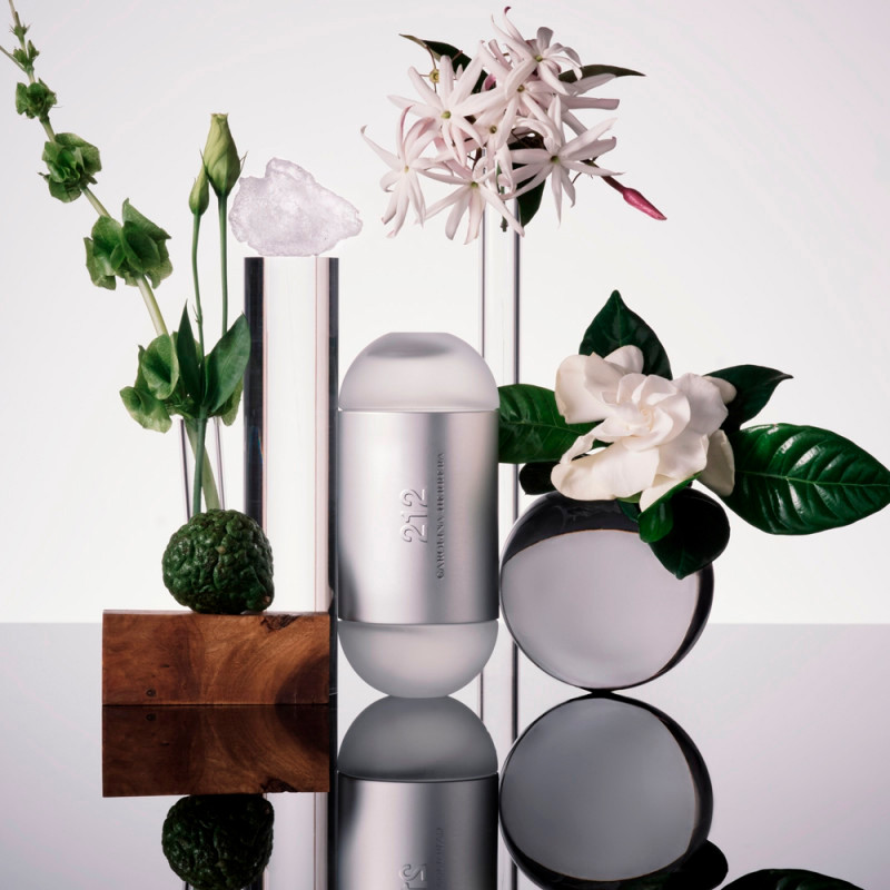 Carolina Herrera 212 Eau de Toilette – imagen 2