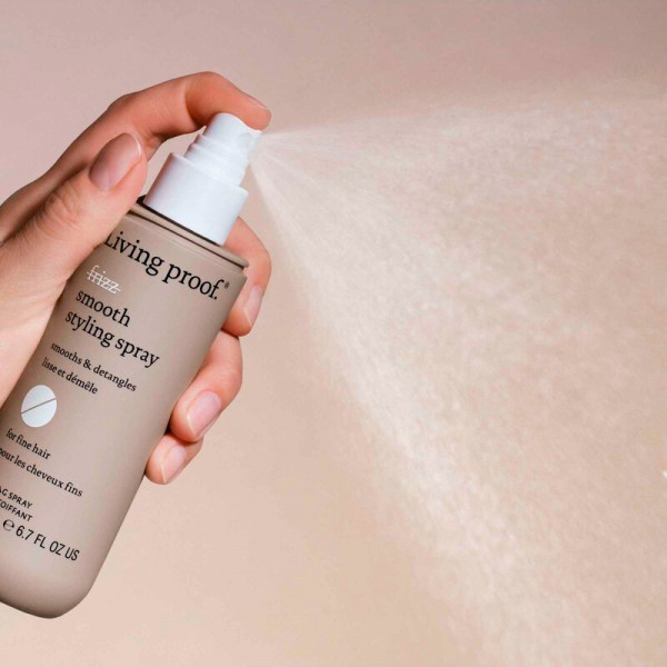 no-frizz-smooth-anti-frizz-spray-haarstylingprodukt