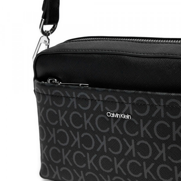 bolsa-crossbody-com-logotipo-conversivel