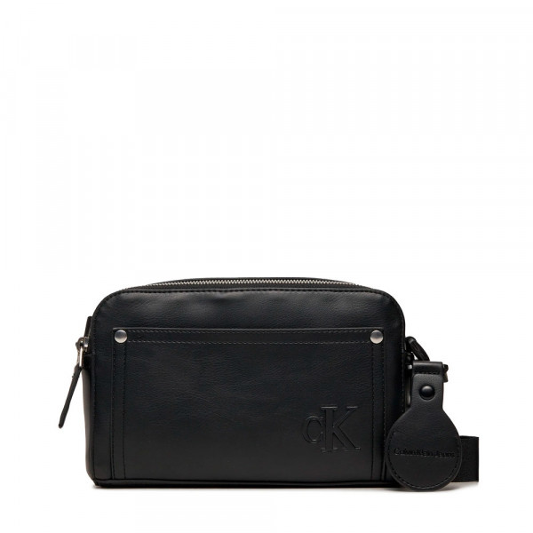 tagged-camera22-crossbody-bag