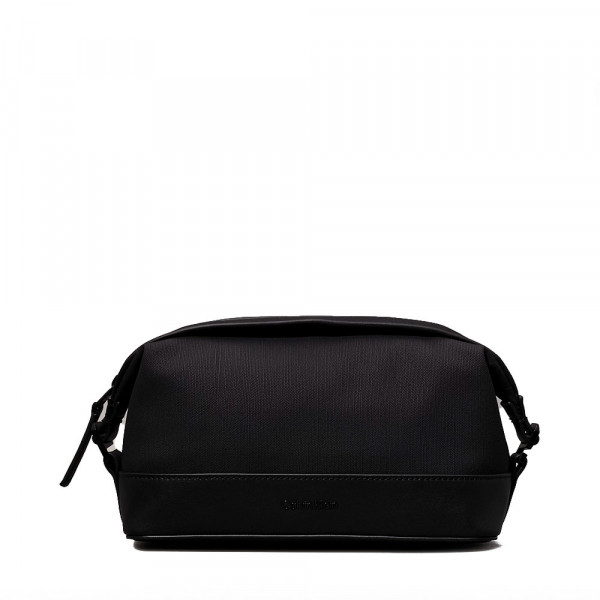 tech-sensual-makeup-bag