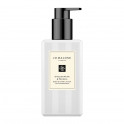 English Pear & Freesia Hand- en bodylotion