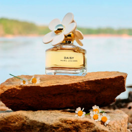 daisy-marc-jacobs.jpg