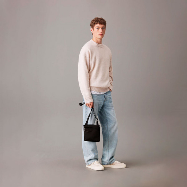 ultralight-flatpack-shoulder-bag