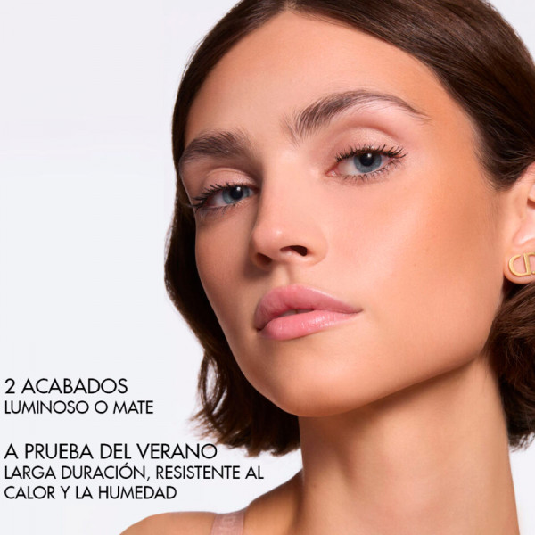 po-bronzeador-com-acabamento-radiante-natural-ou-fosco