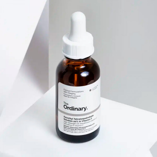 ascorbyl-tetraisopalmitate-solution-20-in-vitamin-f-serum-a-la-vitamine-c-dans-l-huile