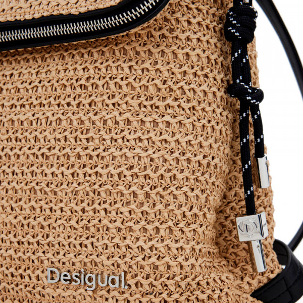 mochila-half-logo-raffia-hampton