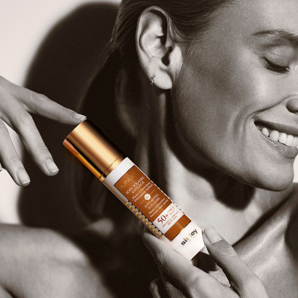 sunleya-soin-solaire-anti-age-spf50-protector-facial