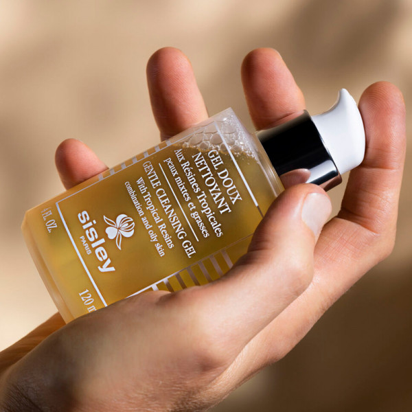 gel-doux-nettoyant-aux-resines-tropicales