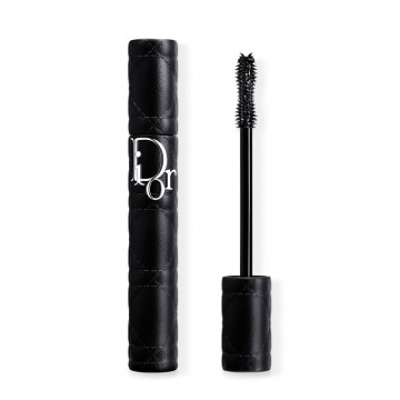 24-stunden-mascara-mit-extremem-volumeneffekt