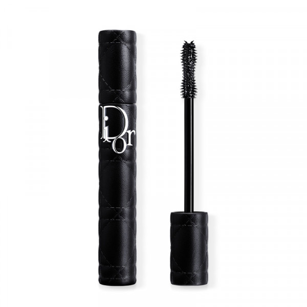 mascara-effetto-volume-estremo-24-ore