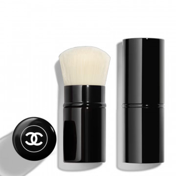 retractable-powder-brush