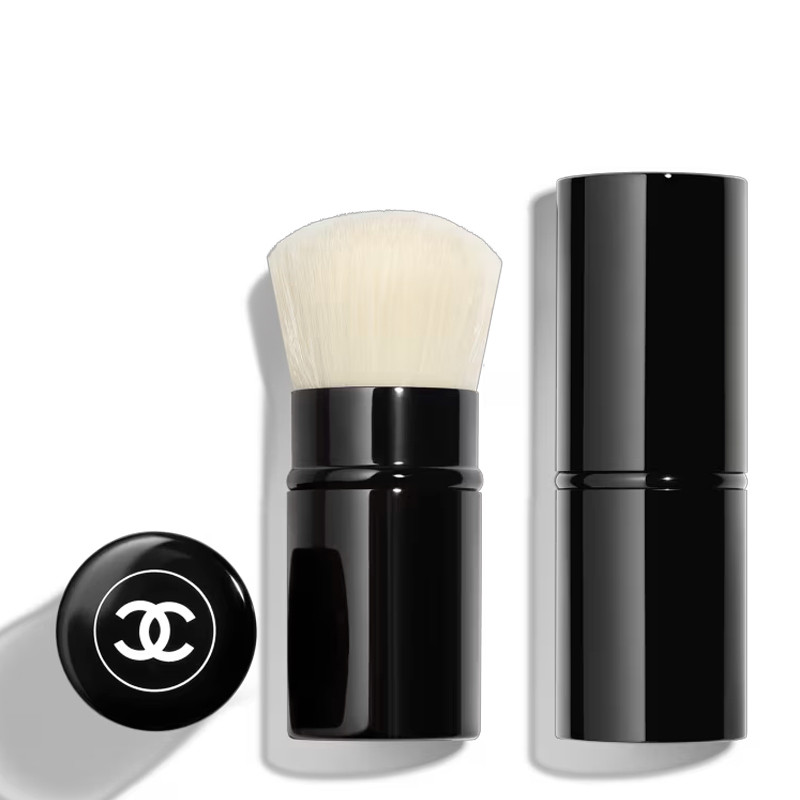 retractable-powder-brush