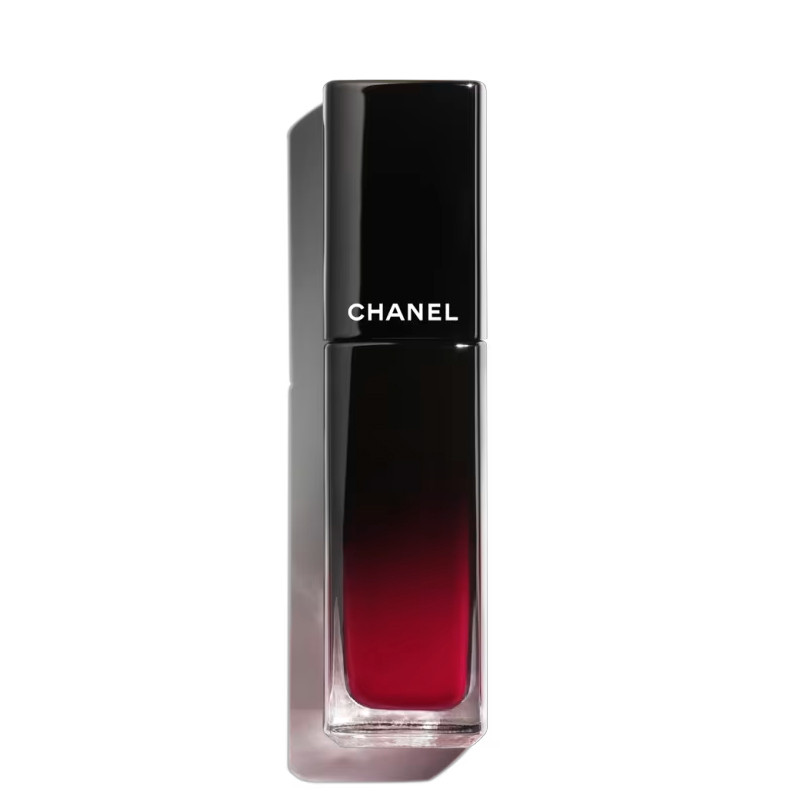 le-rouge-a-levres-liquide-longue-tenue-et-brillant