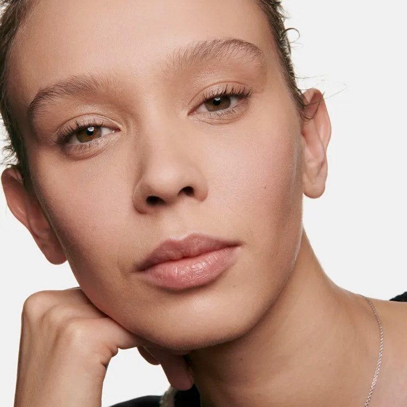 loser-puder-mit-naturlichem-finish