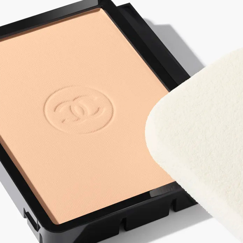 ultra-komfortables-langanhaltendes-kompakt-foundation-perfektes-finish