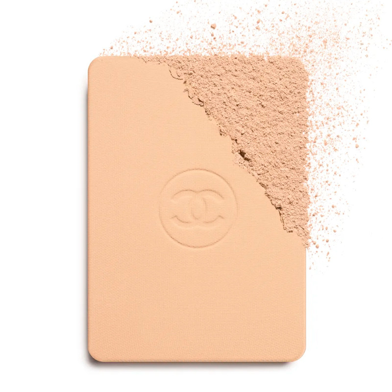 fondotinta-compatto-ultra-confortevole-a-lunga-durata-finitura-perfetta