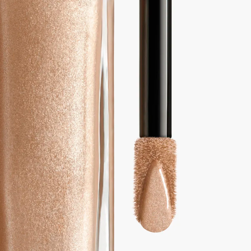 fard-a-paupieres-liquide-longue-duree