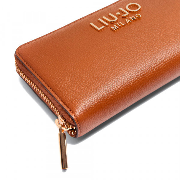 large-zippered-wallet