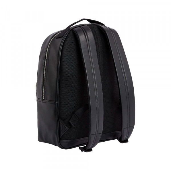 mochila-mono-logo-ub1