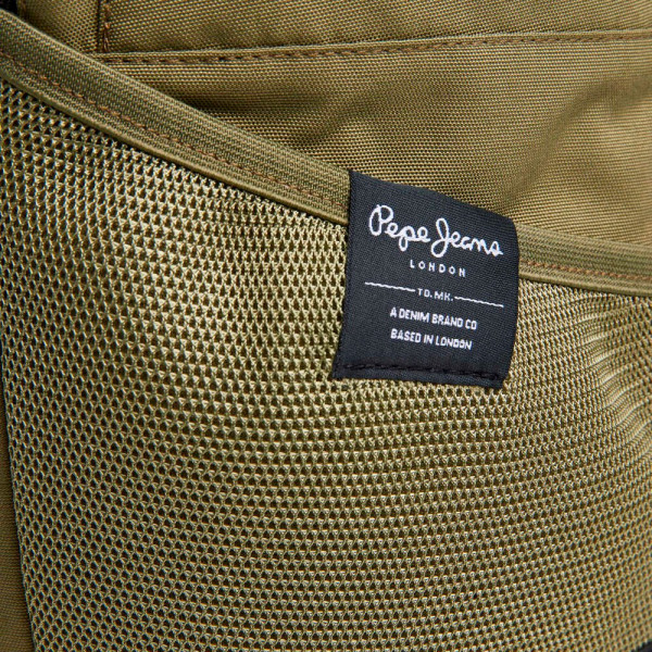 mochila-para-laptop-com-varios-bolsos