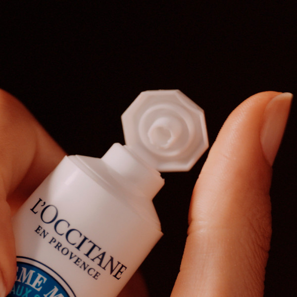 creme-mains-creme-pour-les-mains-au-karite
