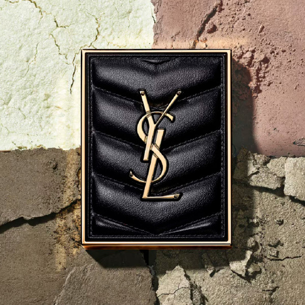 couture-mini-clutch-eyeshadow
