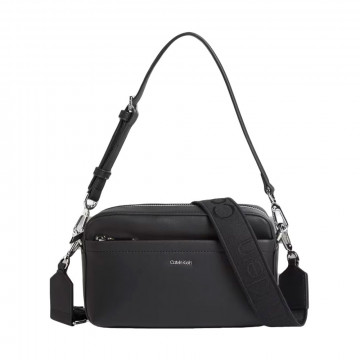 must-bag-with-zip-closure