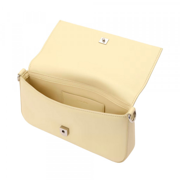 bolso-sculpted-flap-shoulder-pouch