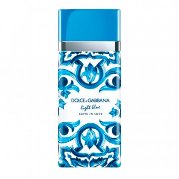 light-blue-capri-in-love