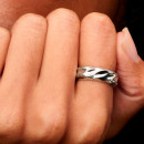 anillo-banda-ancha-ondulada-193886c00
