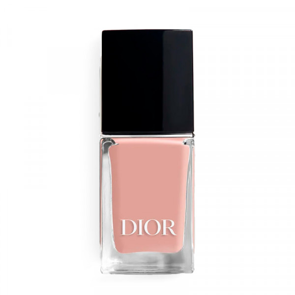 vernis-a-ongles-effet-gel-et-color-couture