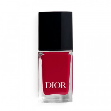 esmalte-com-efeito-gel-e-cor-couture