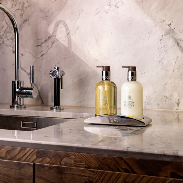 orange-bergamot-fine-liquid-hand-wash-mydlo-do-rak