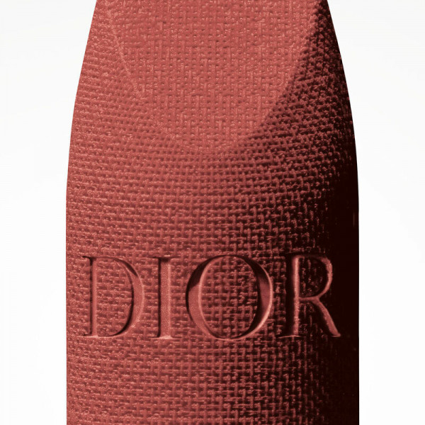barra-de-labios-color-couture-acabados-aterciopelado-tratamiento-floral-hidratante-larga-duracion