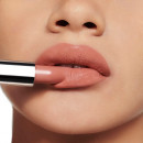 rouge-a-levres-color-couture-fini-satine-soin-floral-hydratant-longue-tenue