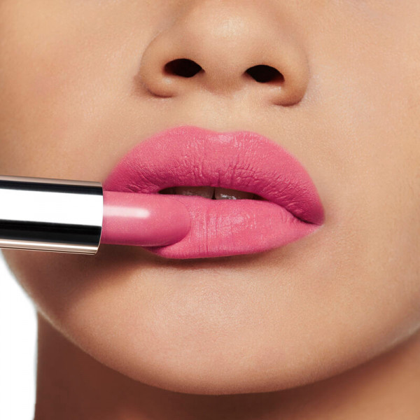 barra-de-labios-color-couture-acabados-satinado-tratamiento-floral-hidratante-larga-duracion