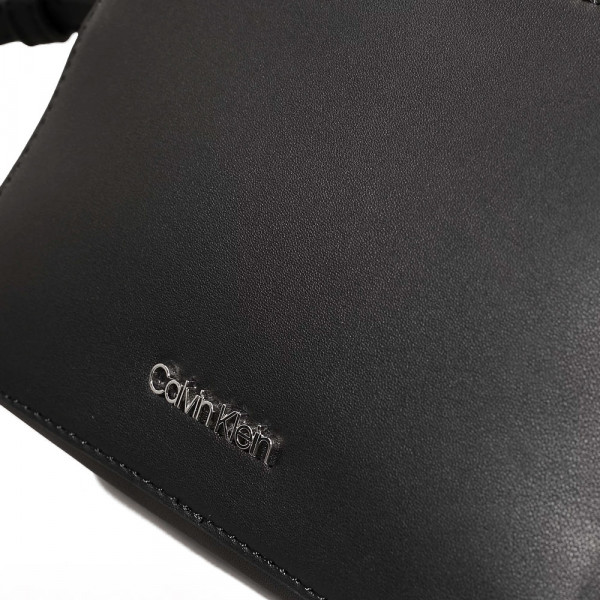 must-camera-bag-shoulder-bag