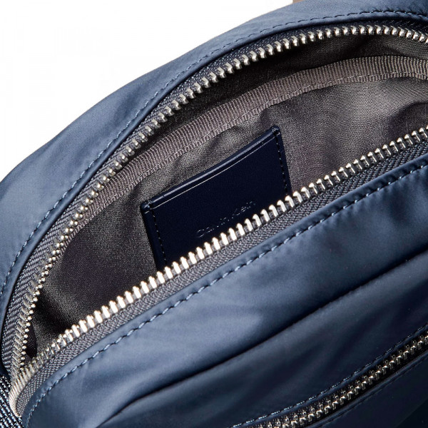 sac-a-bandouliere-reporter-en-nylon-elegant