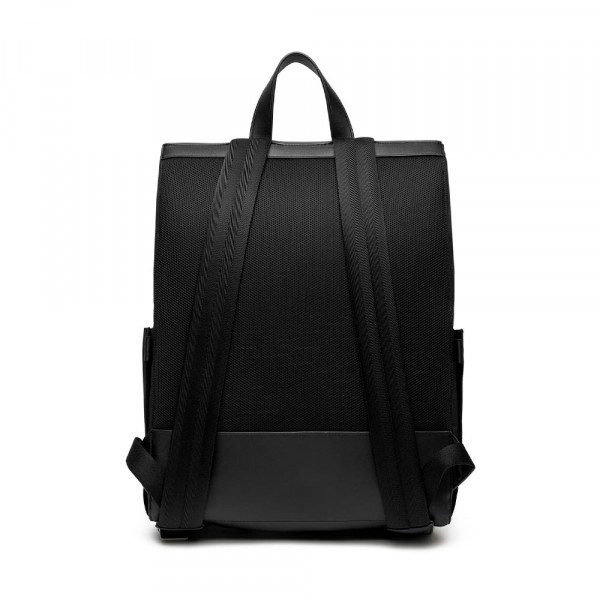 mochila-contrast-flap