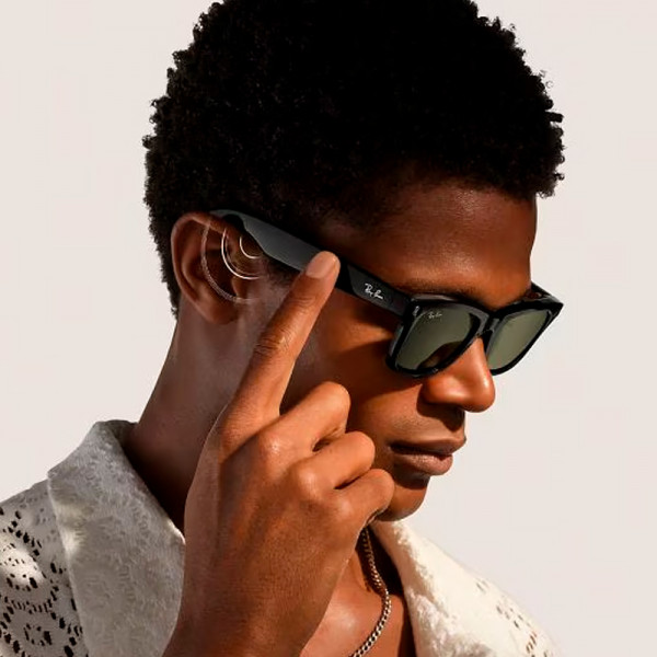 meta-wayfarer-sunglasses