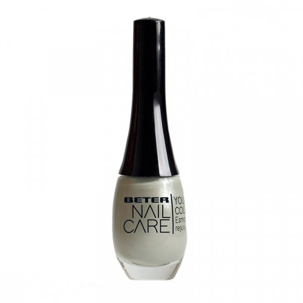 youth-color-farbiger-nagellack-tortening-behandlung